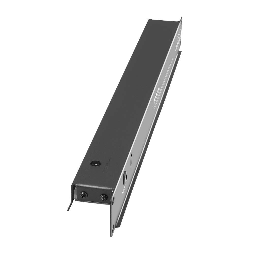 Adam Hall RACK LIGHT 01